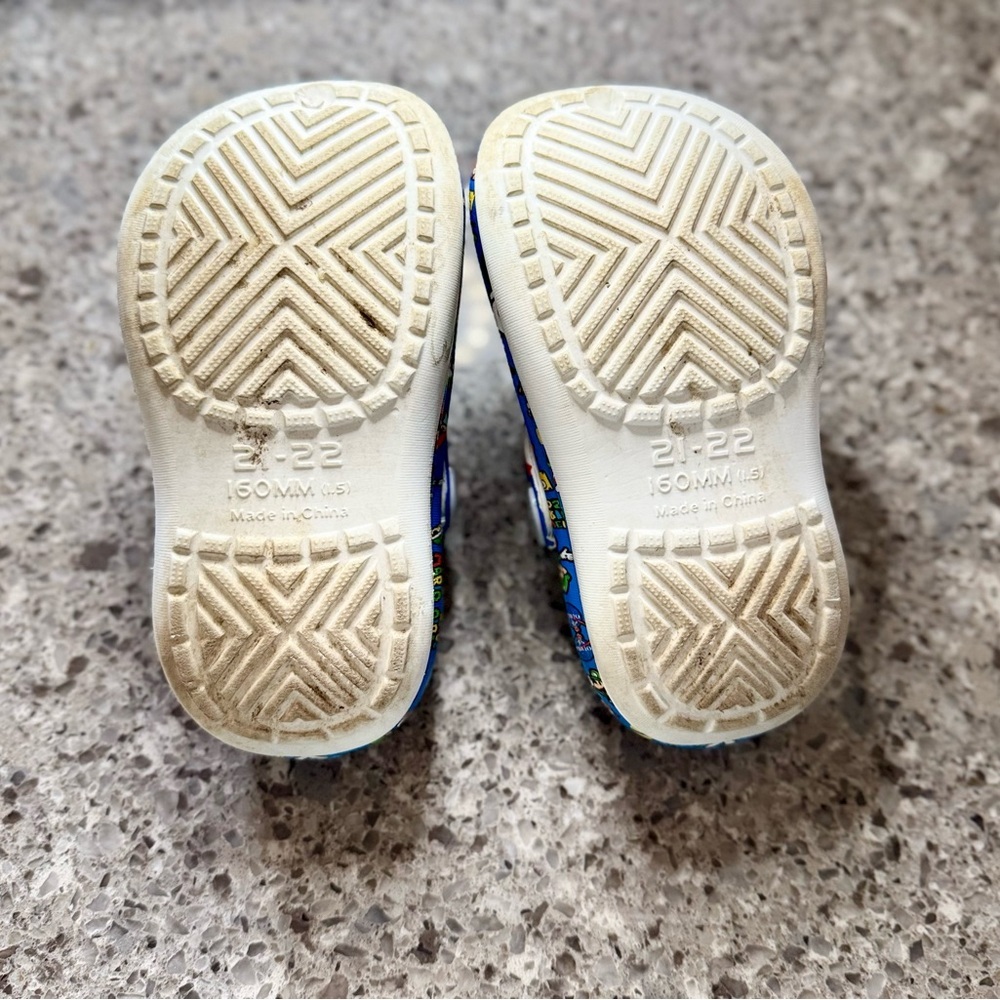 Nintendo Kids Clogs - Blue - Pre-Loved Size 5C/6C👟🎮 - Picture 7 of 10